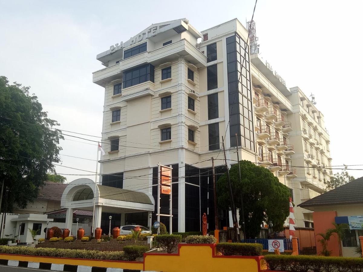 Hotel Bumi Asih Padangsidimpuan Batubelubang エクステリア 写真
