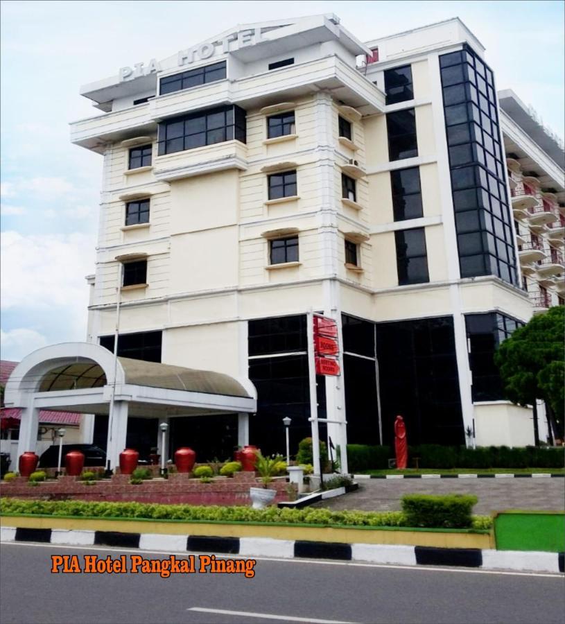 Hotel Bumi Asih Padangsidimpuan Batubelubang エクステリア 写真