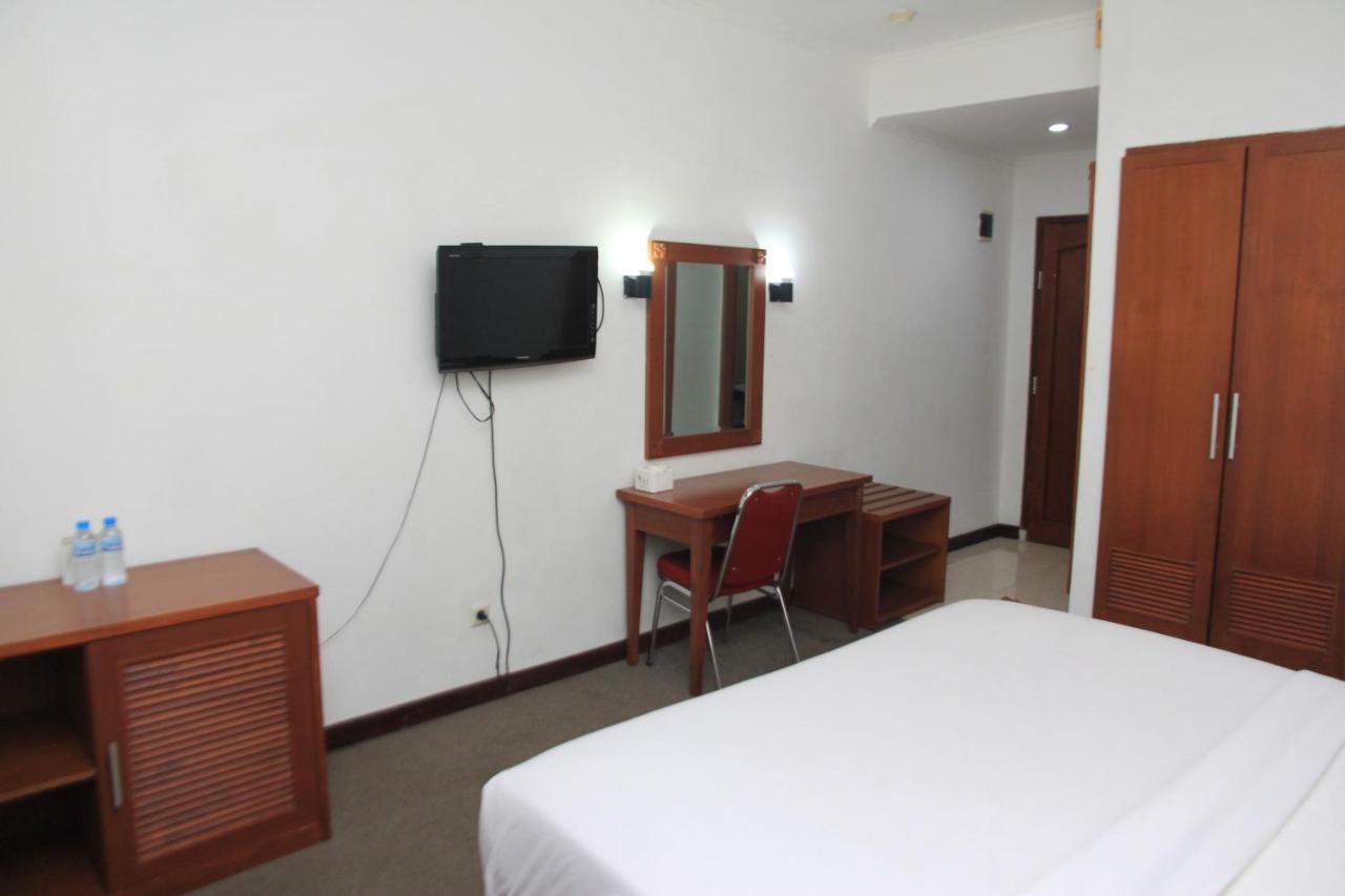 Hotel Bumi Asih Padangsidimpuan Batubelubang エクステリア 写真