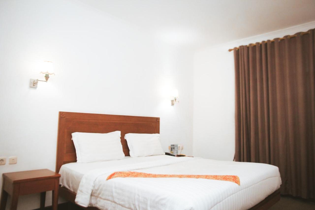 Hotel Bumi Asih Padangsidimpuan Batubelubang エクステリア 写真